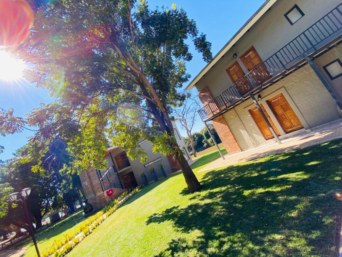 Letaba Junction Lodge Letsitele Extérieur photo