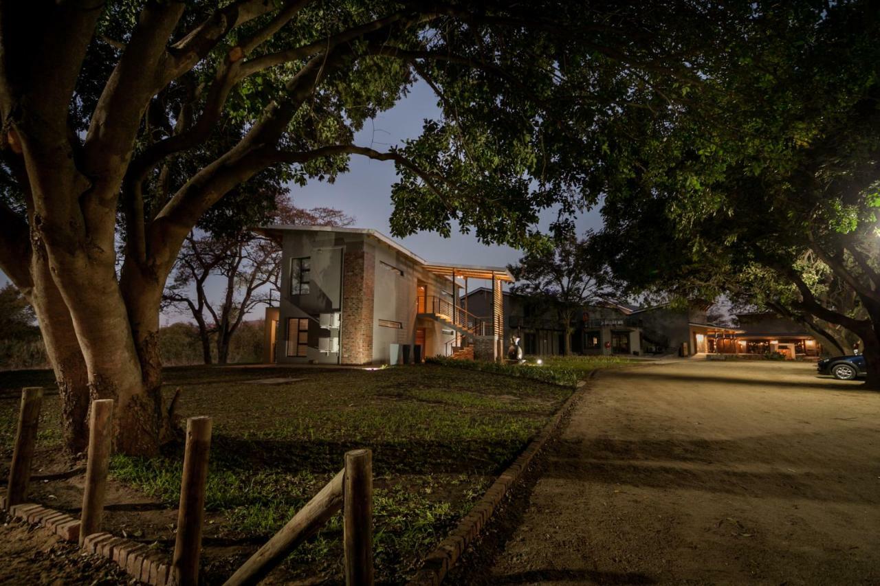Letaba Junction Lodge Letsitele Extérieur photo